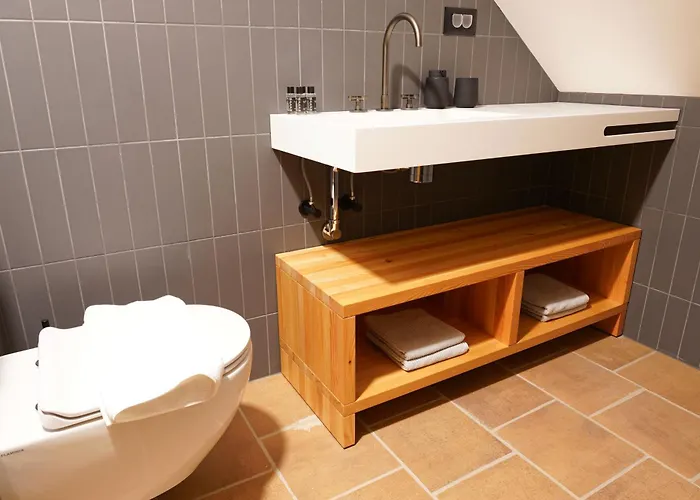 Alpine Retreat House Surc 別荘