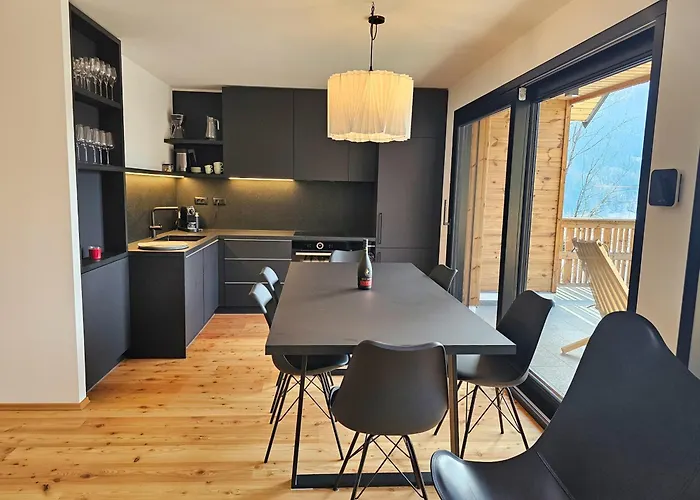 Alpine Retreat House Surc * Rateče