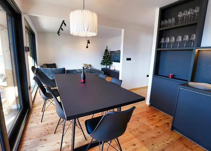 Alpine Retreat House Surc Rateče