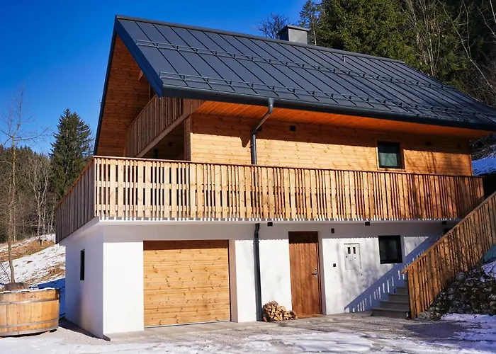 Feriehus Alpine Retreat House Surc *