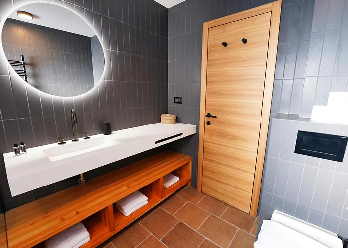 Feriehus Alpine Retreat House Surc *